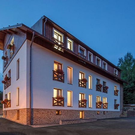 Apartmány Anička Zelezna Ruda Exterior foto