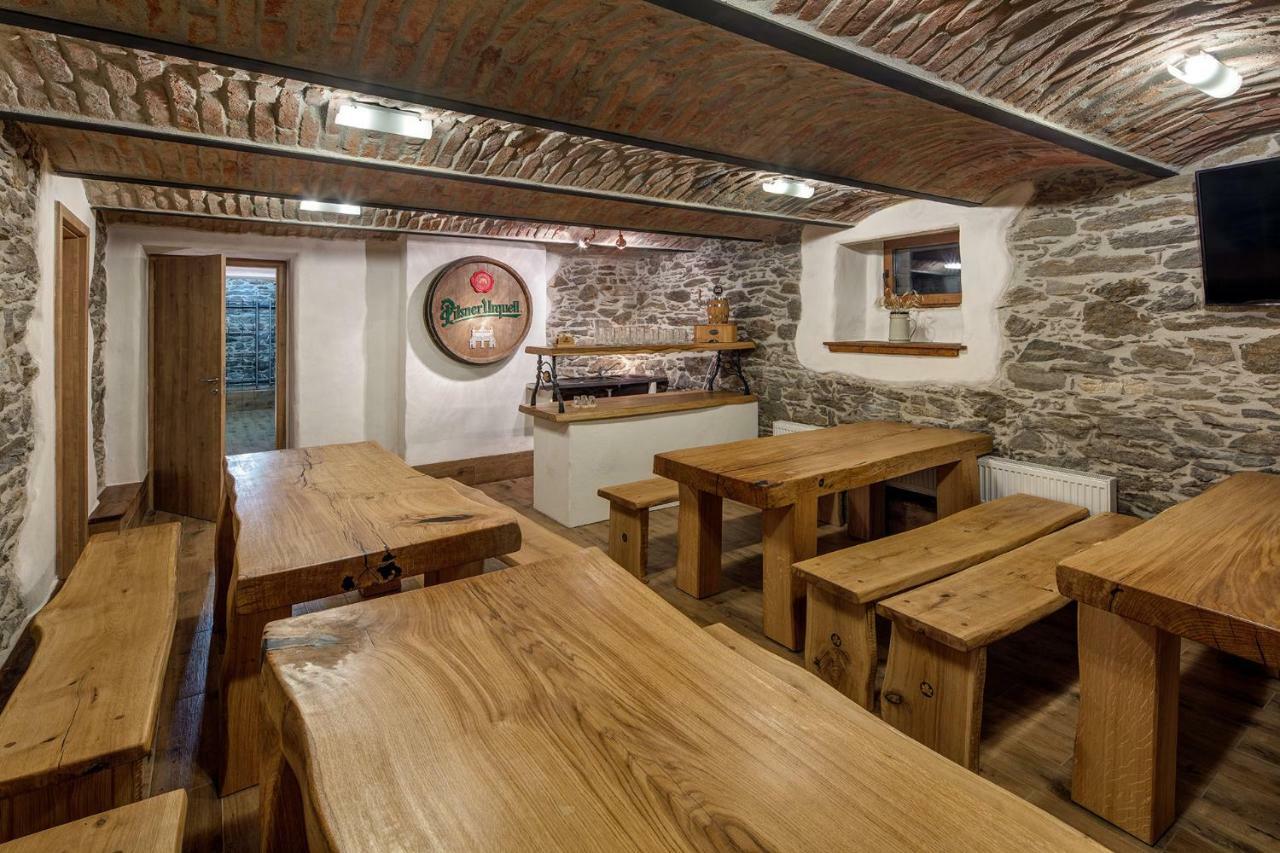 Apartmány Anička Zelezna Ruda Exterior foto